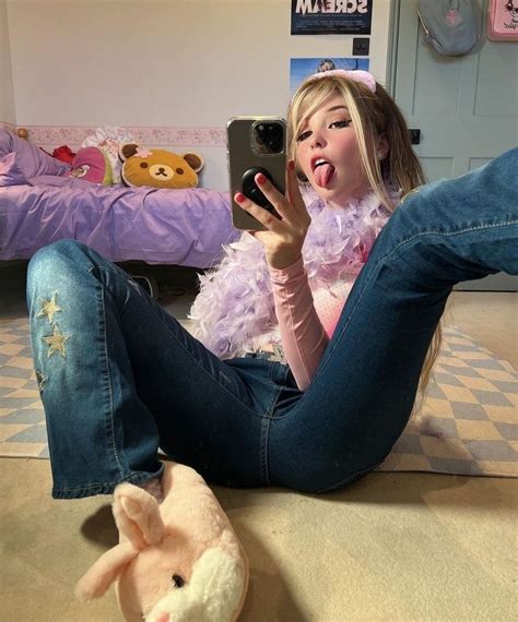 belle delphine feet nude|Belle Delphine's Feet << wikiFeet.